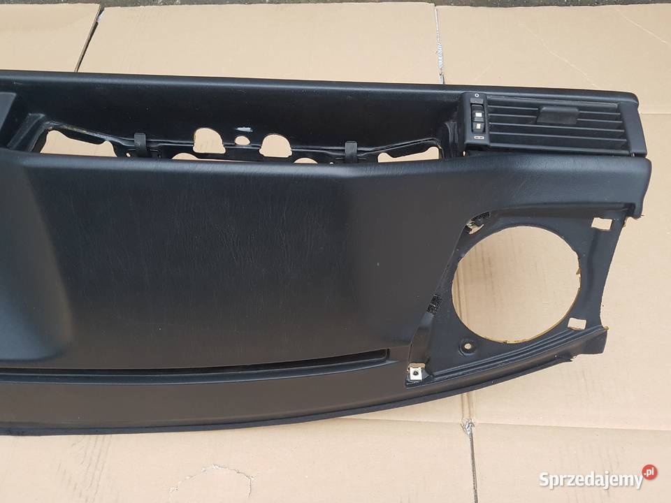 deska konsola Mercedes 124 Deski rozdzielcze, konsole Gdańsk sprzedam
