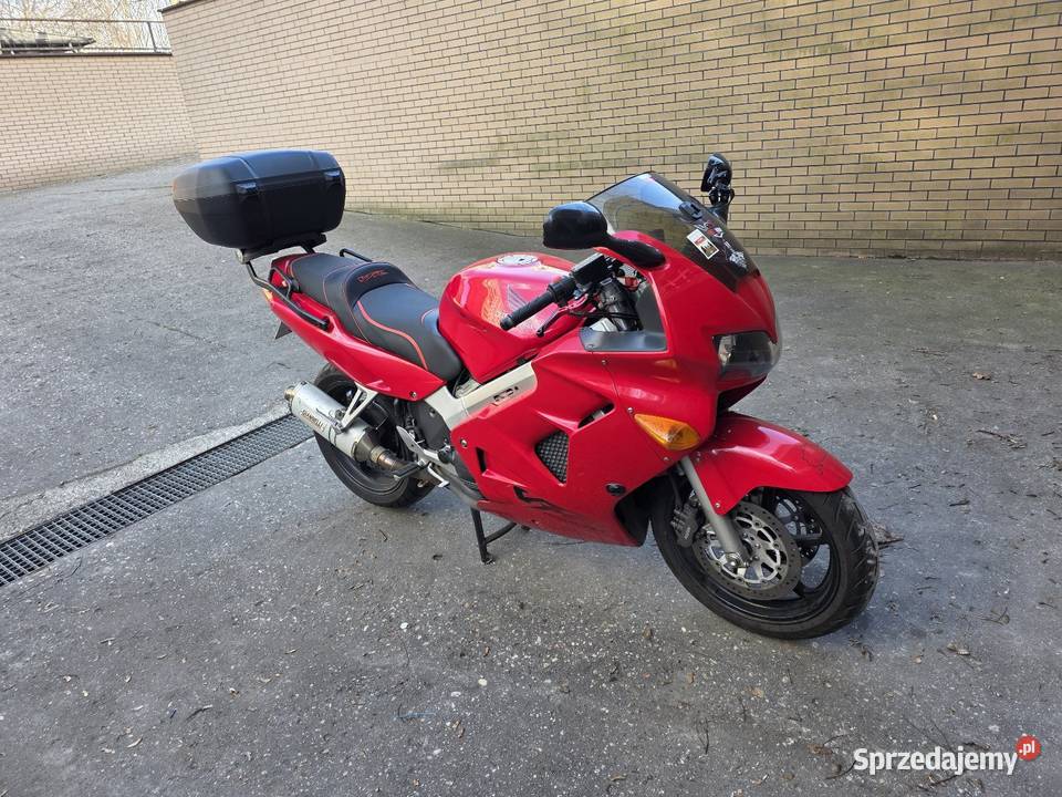 Honda VFR 80 fi garażowany