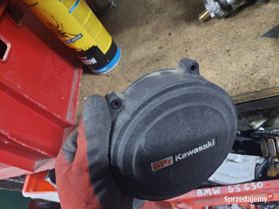 Kawasaki GPZ 600 pokrywa lewa zapłonu iskrownika Jelenia Góra