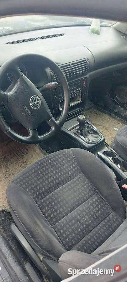 VW Passat 18 B z 2002 roku lubelskie