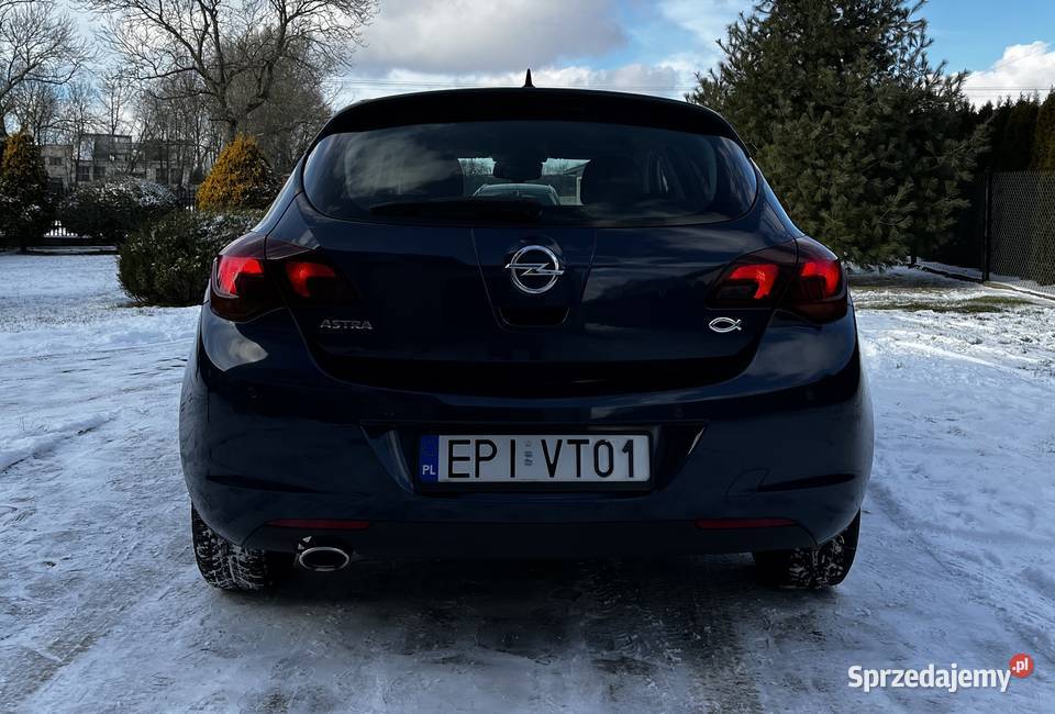 Opel Astra J 14 T 120 NISKI PRZEB BEZWYPAD 4/5 łódzkie