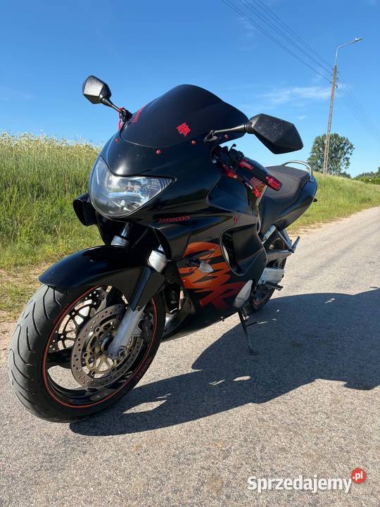 CBR F4 A2