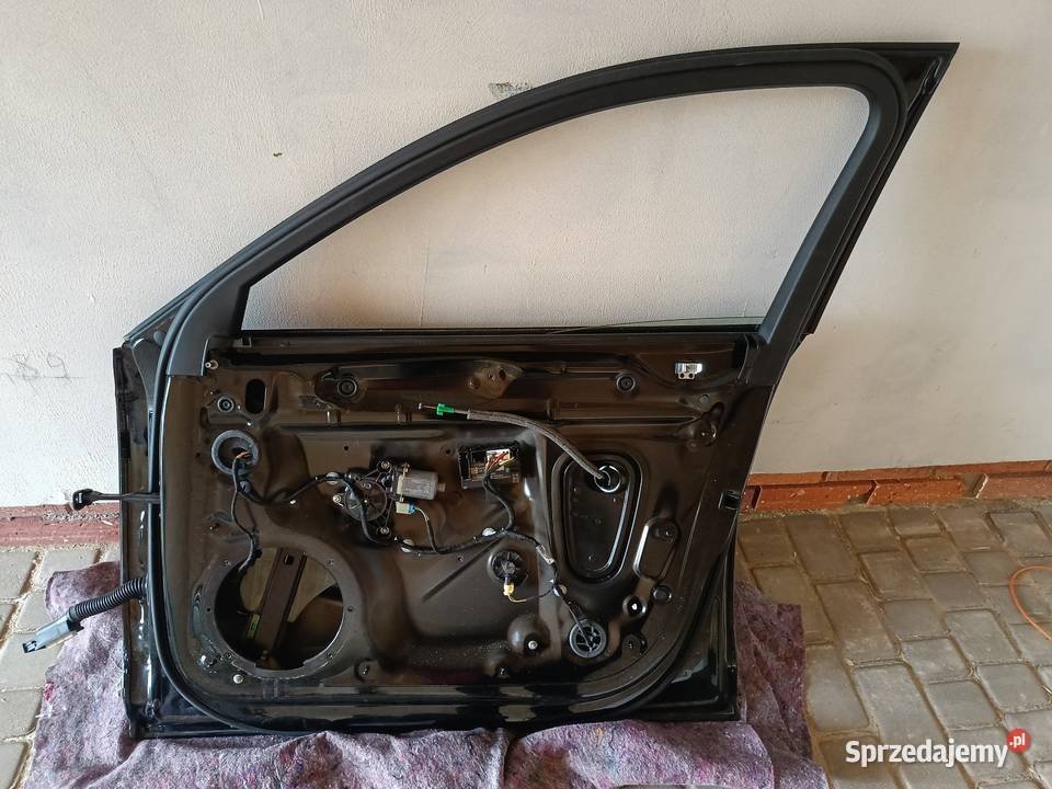Drzwi przednie prawe Audi a4 b9 150KM