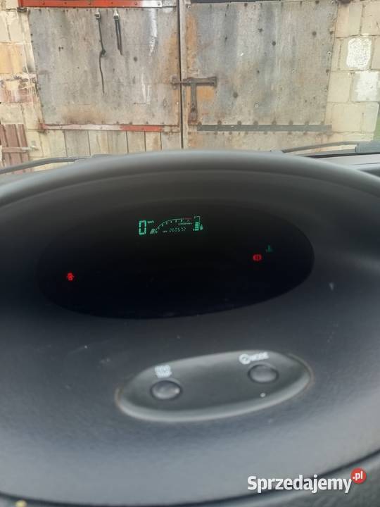 Sprzedam Toyota Yaris nieuszkodzony Yaris Wożuczyn