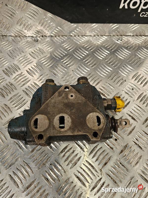 Sekcja rozdzielacza Holland Case Fiat Kobelco Gdynia