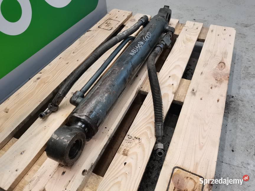 Neuson 6002 Siłownik łyżki Pozostałe sprzedam