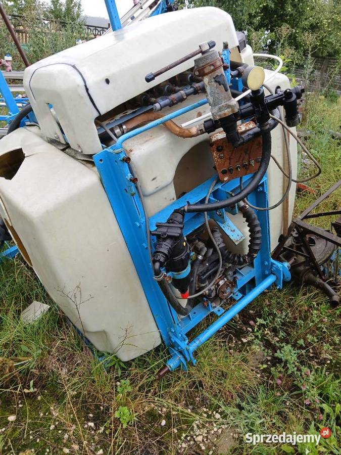 Opryskiwacz 800l Lubochnia