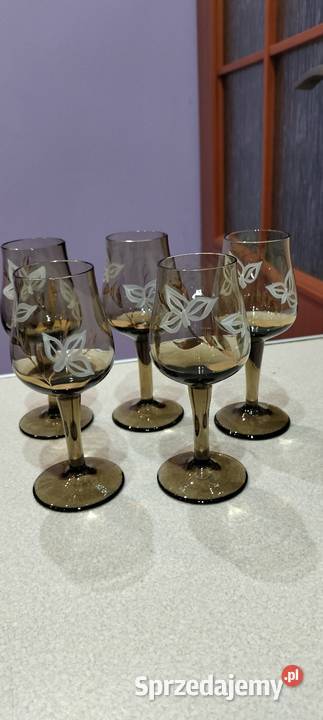 Kieliszki do wina likieru sprzedam