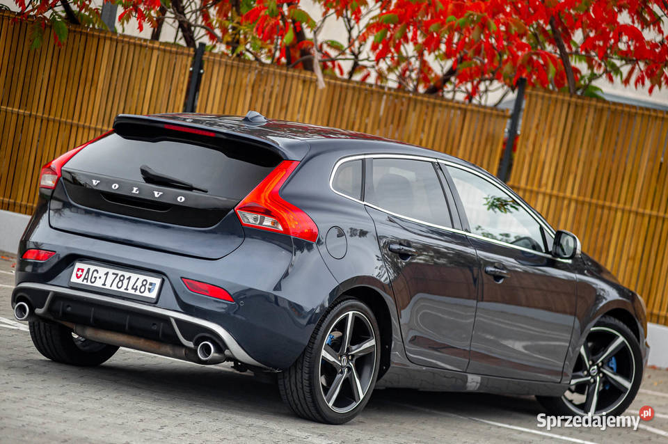 VOLVO V40 16 150 RDesign Szwajcaria Orońsko