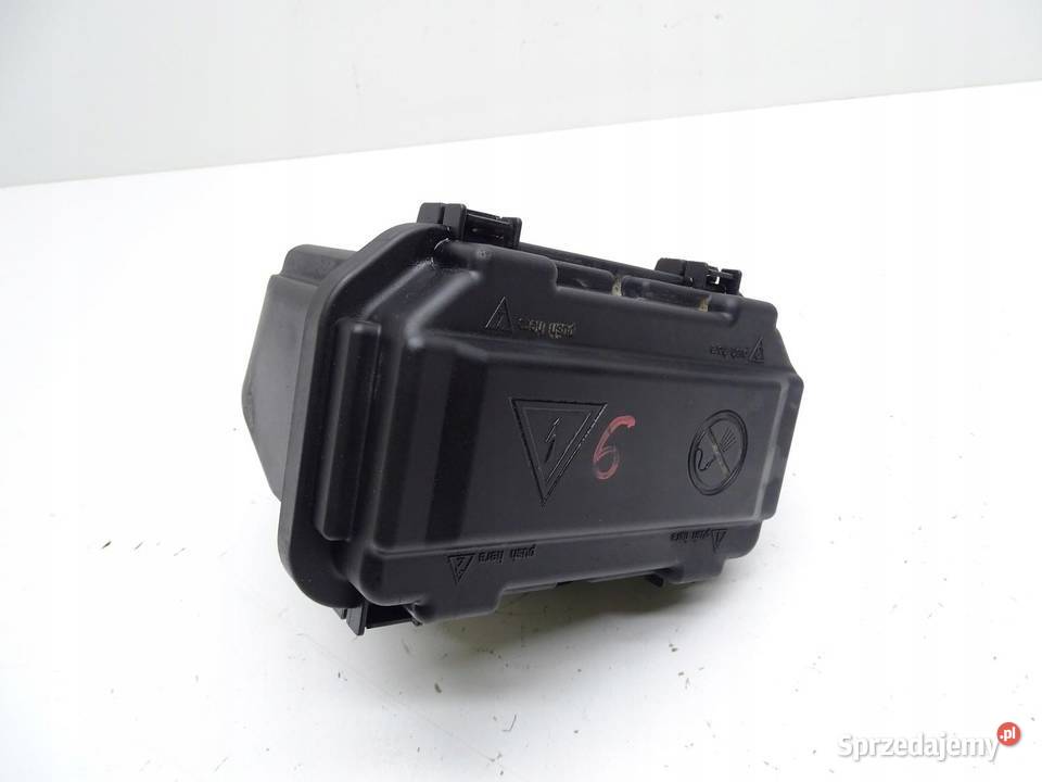 SKRZYNKA BEZPIECZNIKÓW BMW F20 F21 F30 F31 20 D