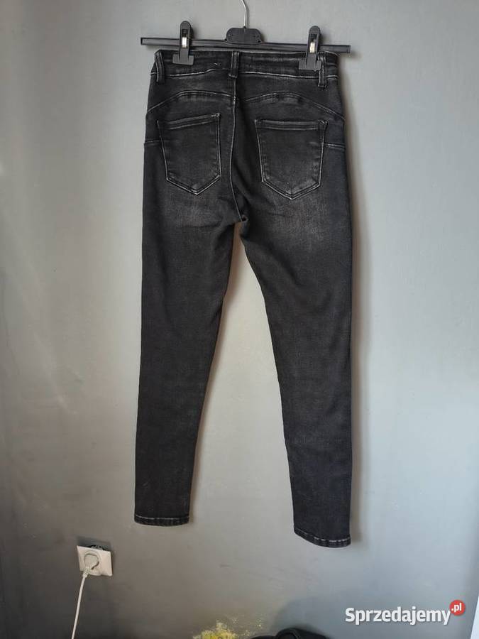 Czarne jeansy XS bawełniane