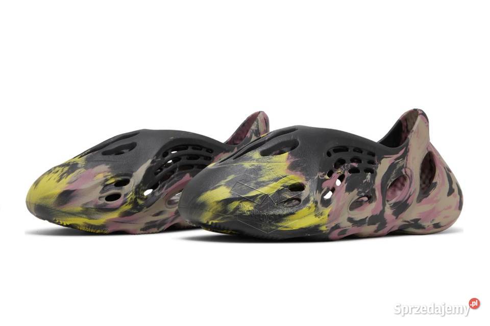 新品adidas YEEZY Foam Runner Adidas Yeezy YEEZY Foam Runner スニーカー | ブラウン
