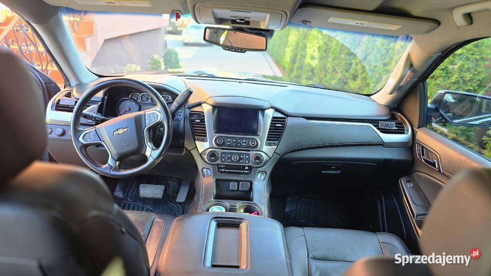 Chevrolet Suburban LT 53 4x4 2016 benzyna Turek