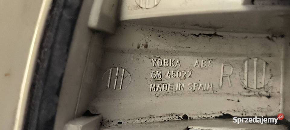 LAMPA PRAWA TYŁ OPEL CORSA B Lipno