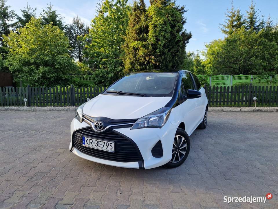 TOYOTA YARIS LIFT 10 Benzyna Oryginalny Lakier