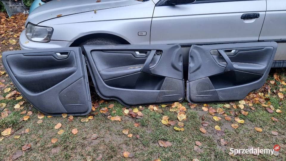 volvo v70 II boczek drzwi boczki czarna skóra Wyposażenie wnętrza Korzeńsko sprzedam