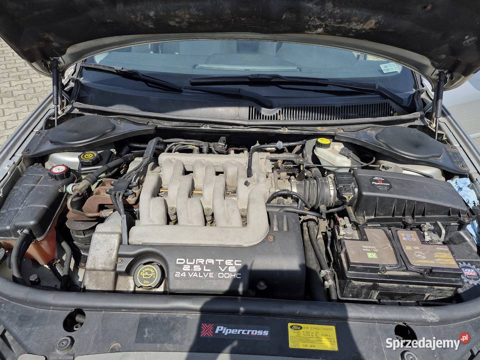 Ford Mondeo 25 V6 Ghia ładny stan dużo nowych