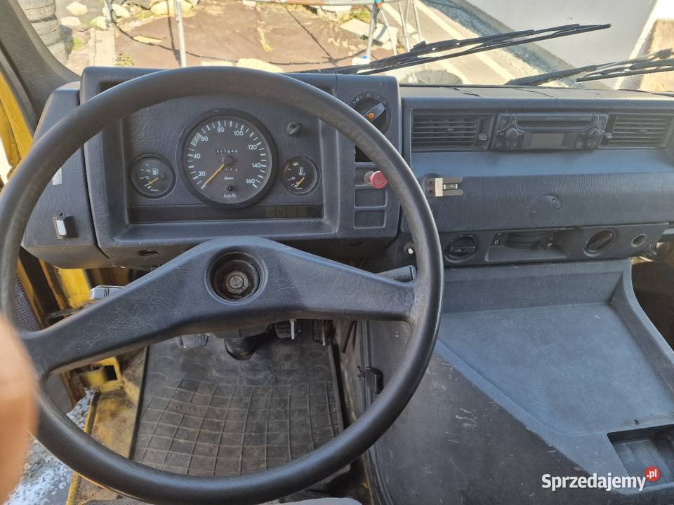 Mercedes MB100 24d Auto Lawetadrugi na części Mercedes-Benz pomorskie Niestępowo sprzedam