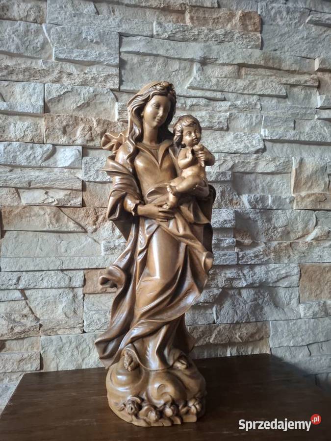Rzeźba z drewna Matka Boża z Dzieciątkiem