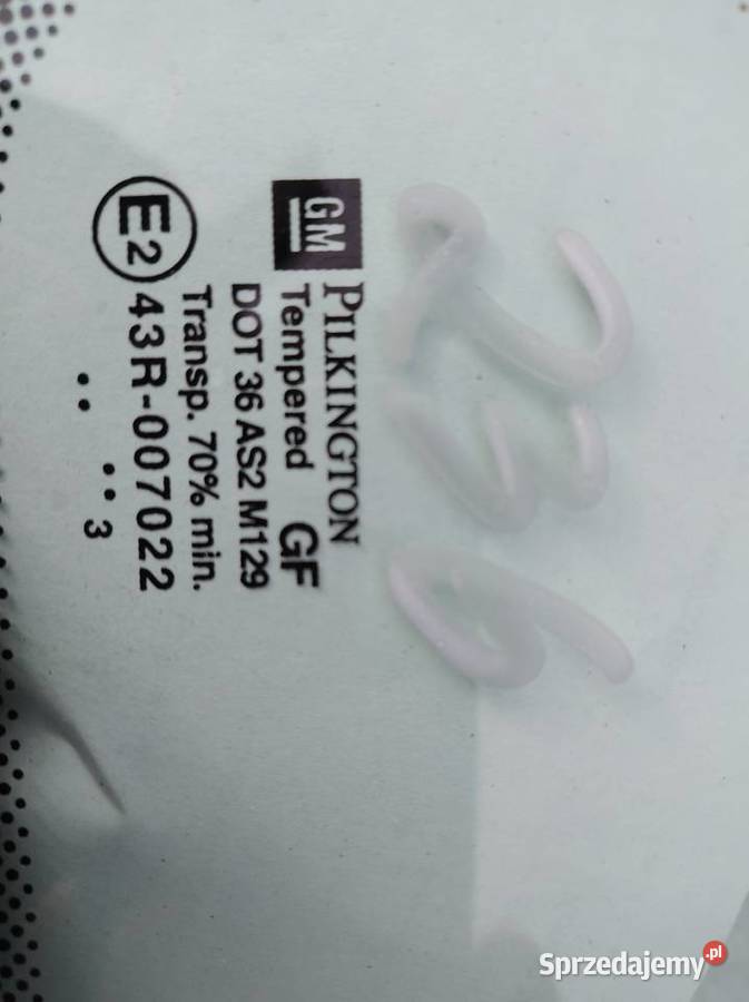 Szyba karoseryjnA przykręcana tylna lewa i prawa lubelskie Zahajki-Kolonia