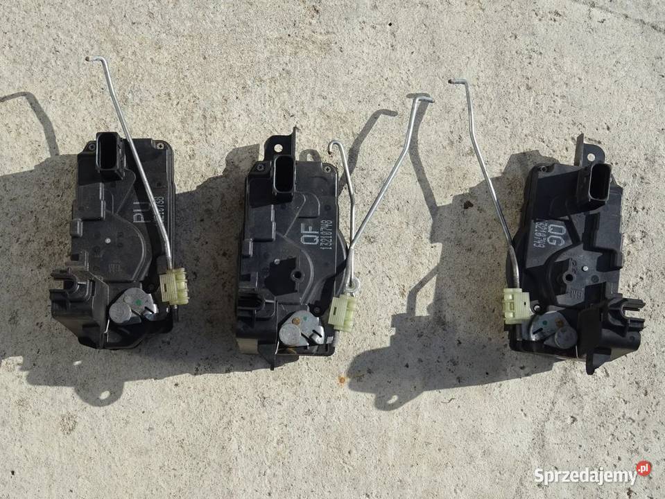 Zafira B Astra H zamki drzwi 4pin osobowe Parcice