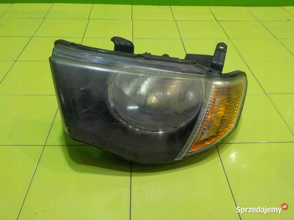 MITSUBISHI L200 IV 25 DID 06r 5D lampa lewa osobowe Suków sprzedam
