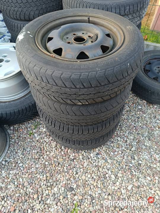 Koła z kołpakami Audi 80 B3 Rosnowo