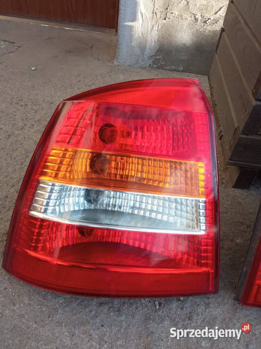 Lampy tylne opel astra G hachback 3 5 drzwi kujawsko-pomorskie Posługowo sprzedam