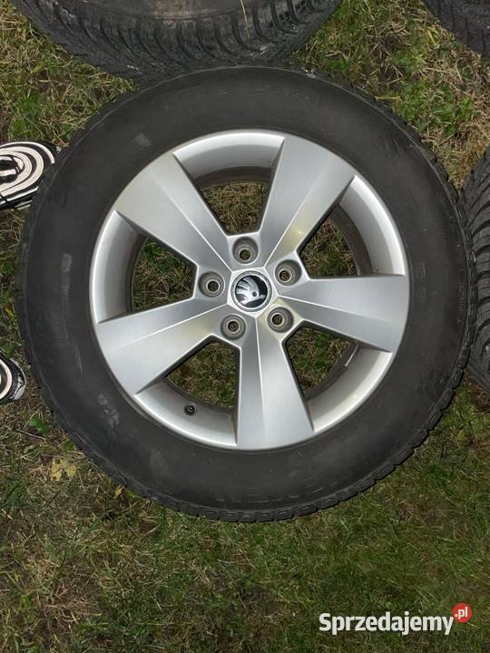 Koła aluminiowe Skoda R16 opony całorczne Ostrołęka sprzedam