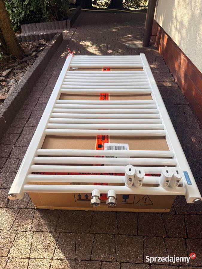 GRZEJNIK ŁAZIENKOWY DRABINKA KORADO 1200 X 600mm Chwaszczyno