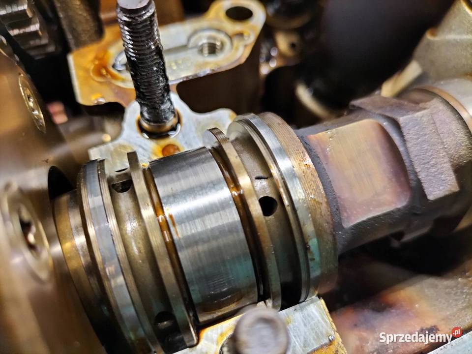 GŁOWICA KOMPLETNA 750638811 44 V8 Bmw Seria 6 II osobowe Części samochodowe