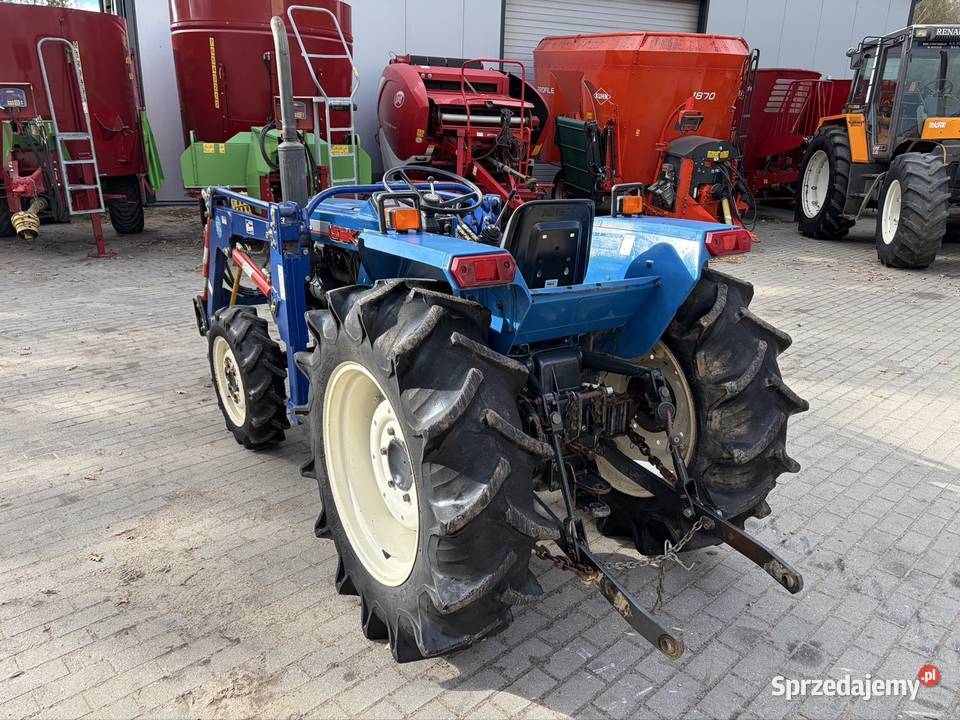 Iseki TL 2701 z turem mini ciągnik traktor