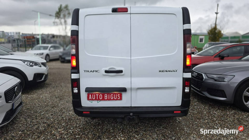 Renault Trafic Klima long navi mały przebieg Lębork