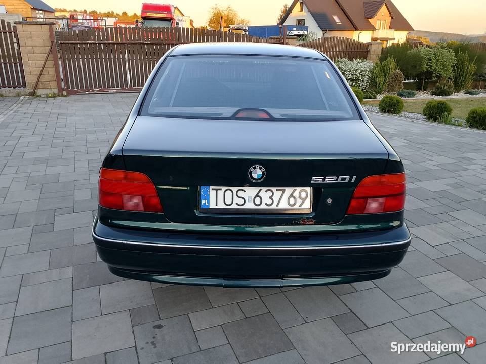 BMW E39 sedan benzyna 6cylindrow manualna