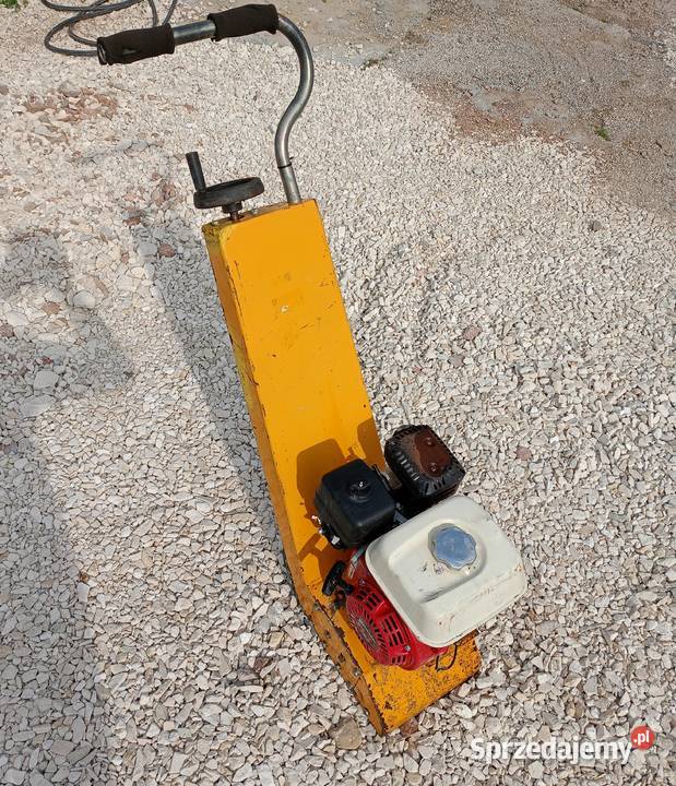 Frezarka do betonu asfaltu SPE BEF Honda