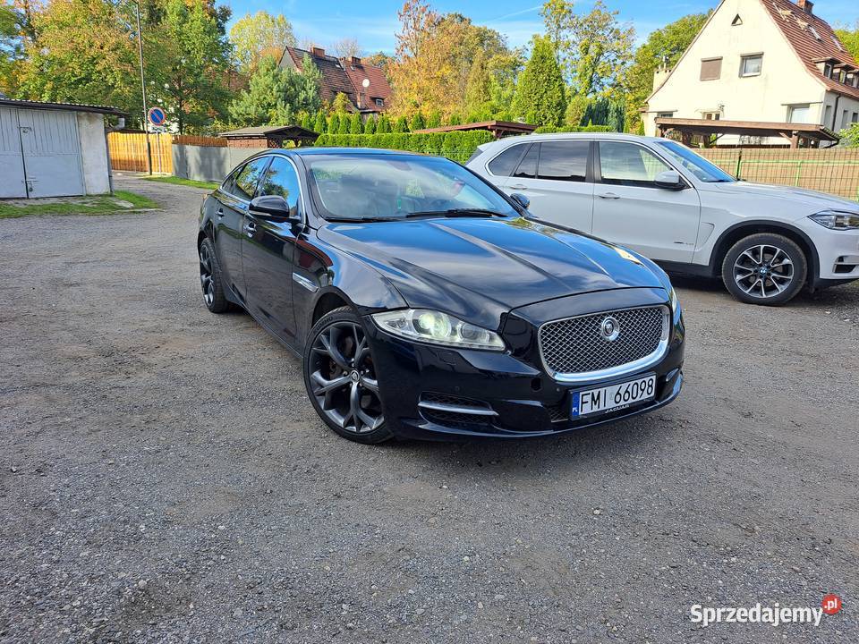 Jaguar XJ