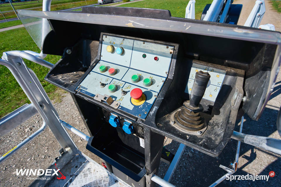 Podnośnik na przyczepie Dino 180 XT II