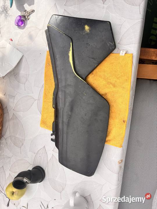 Plastik owiewka Yamaha dt 80 125 Lc1 nieuszkodzony Słupsk