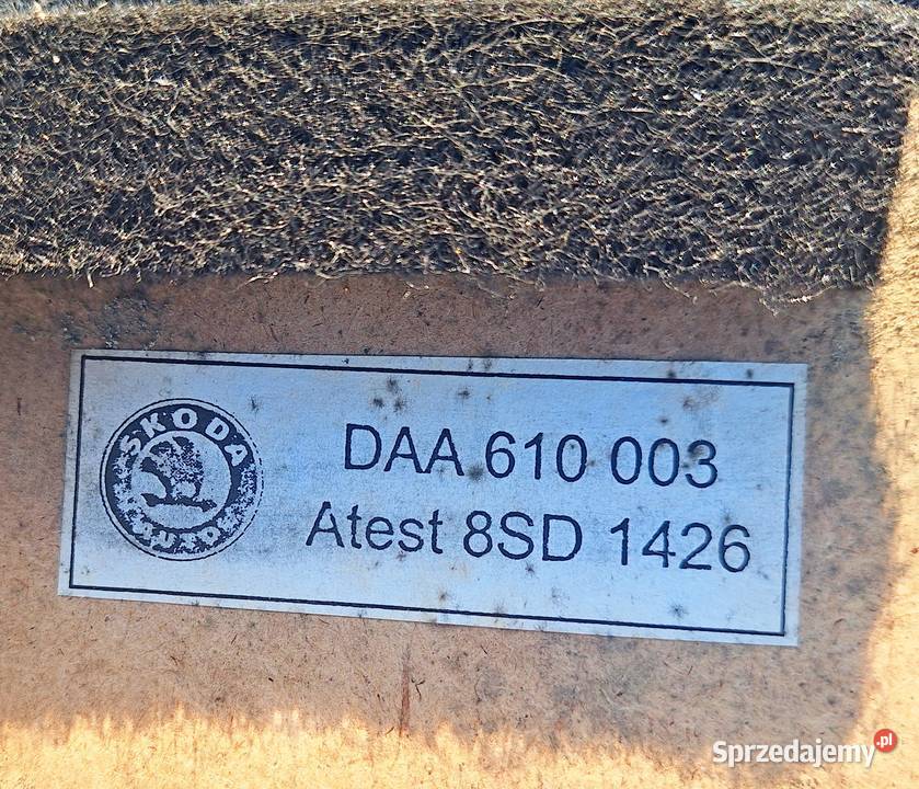 SKODA OCTAVIA II SEDAN HB DYWANIK BAGAŻNIKA Radom sprzedam