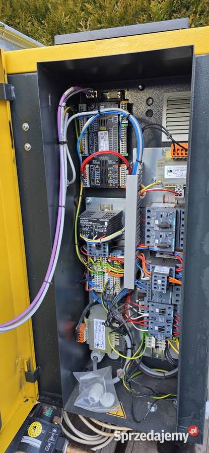 Sprzedam używany kompresor śrubowy firmy Kaeser dolnośląskie Jelcz-Laskowice