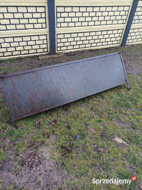 Rozrzutnik przyczepa jednoosiowy zdrowa