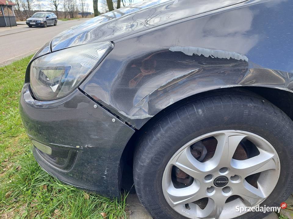 Syndyk sprzeda pojazd OPEL ASTRA 88KM Tomaszów Mazowiecki sprzedam