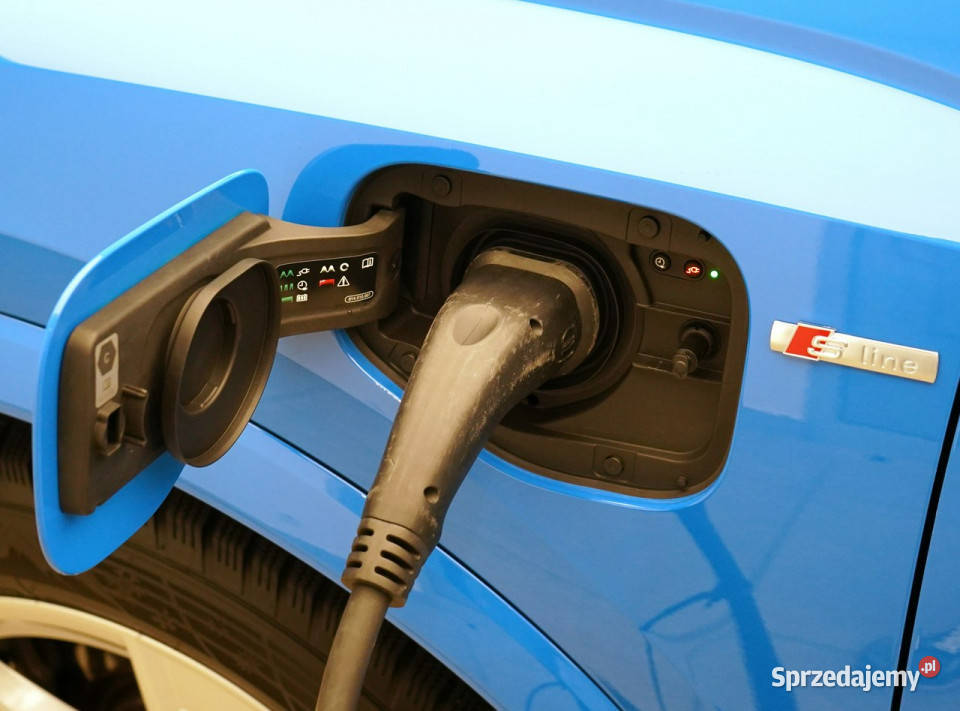 Audi Q3 45 TFSIe 180245 PHEV Sline Stronic Kielce sprzedam