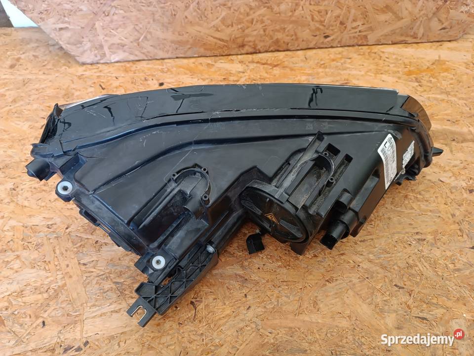 LAMPA LEWY PRZÓD REFLEKTOR XENON 7N1941033D osobowe wielkopolskie Nowy Tomyśl