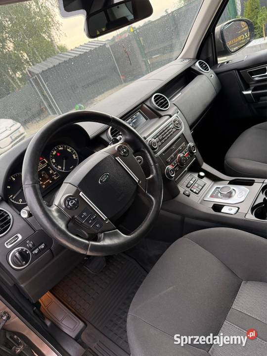 Land Rover Discovery IV 2015r 4X4 30 V6 210 187 Śrem