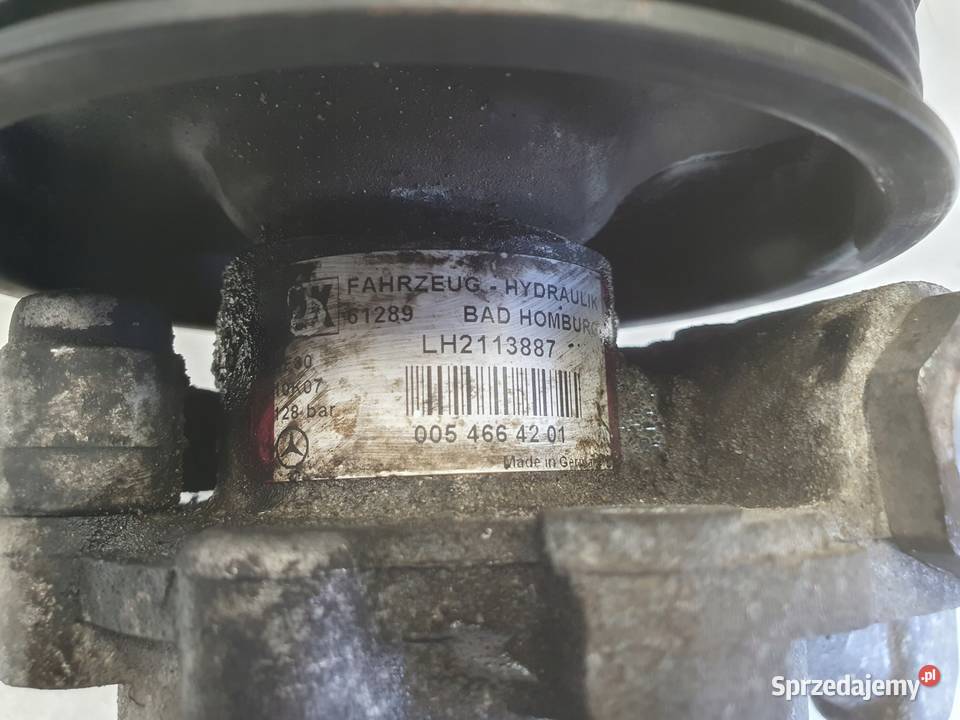 Mercedes W204 30 V6 POMPA WSPOMAGANIA LH2113887 osobowe lubelskie Chełm sprzedam