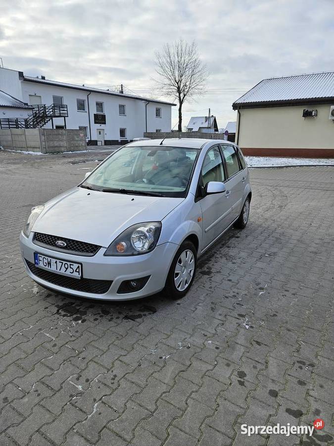 FORD FIESTA AUTOMAT NAJBOGATSZA WERSJA Deszczno