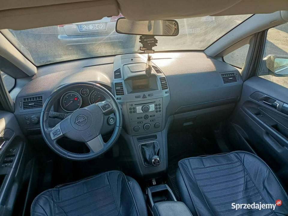 Opel Zafira Opel Zafira 19CDTI 150 06r B Tarnów