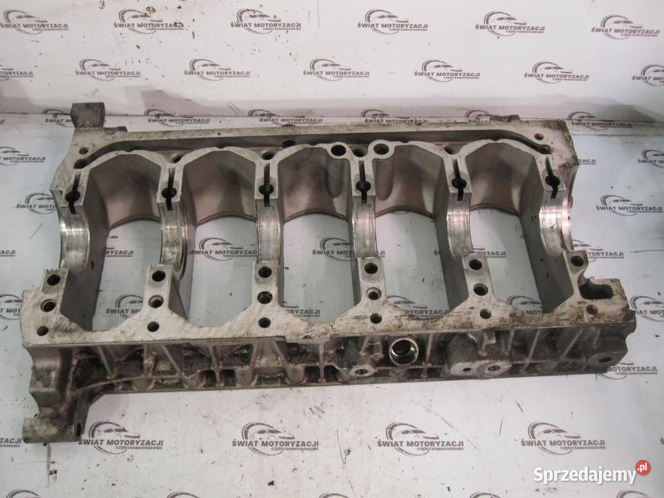 VOLVO XC70 24 D5 D5244T D5244T4 karter półblok Blok silnika