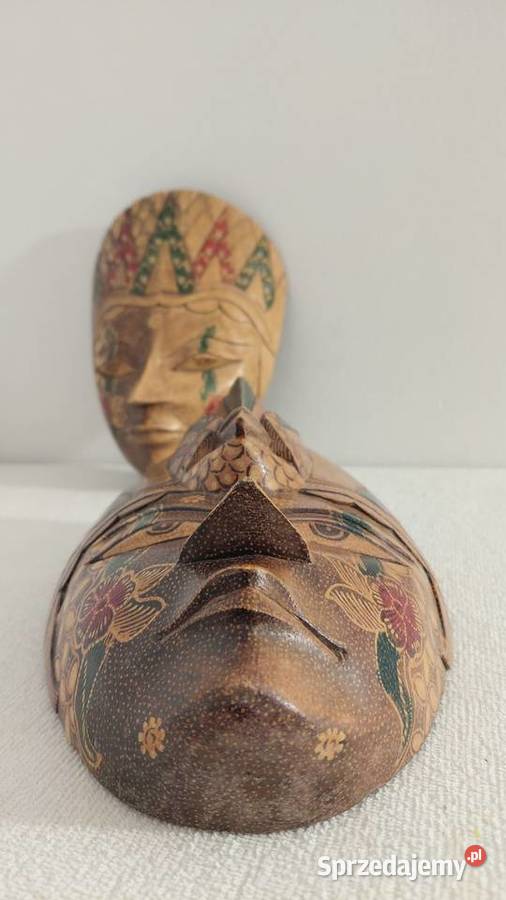 Drewniane maski z Bali Krzykawa